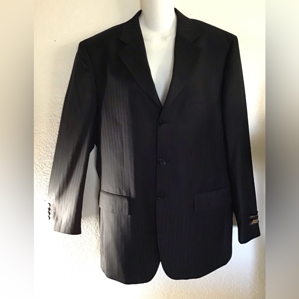 Ferrecci men’s sports coat/blazer. Size 38R. NWT